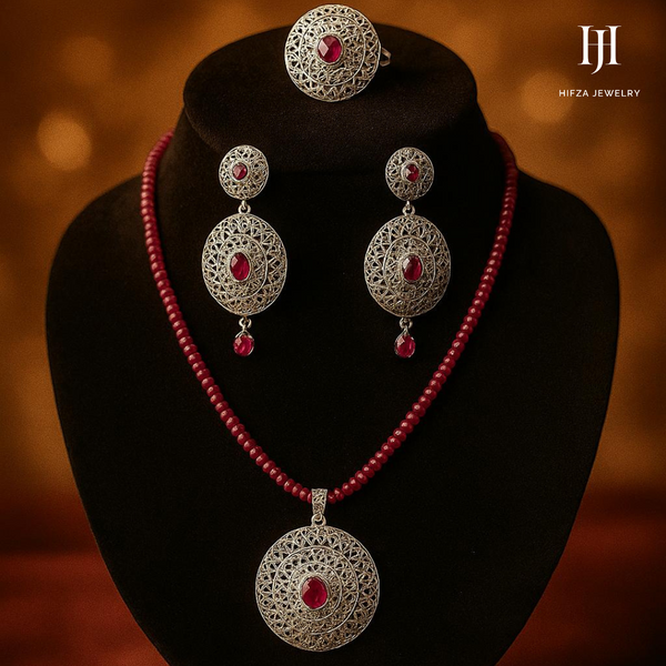 "Luxury Ruby Red Necklace – Elegant Gemstone Jewelry for Timeless Style"